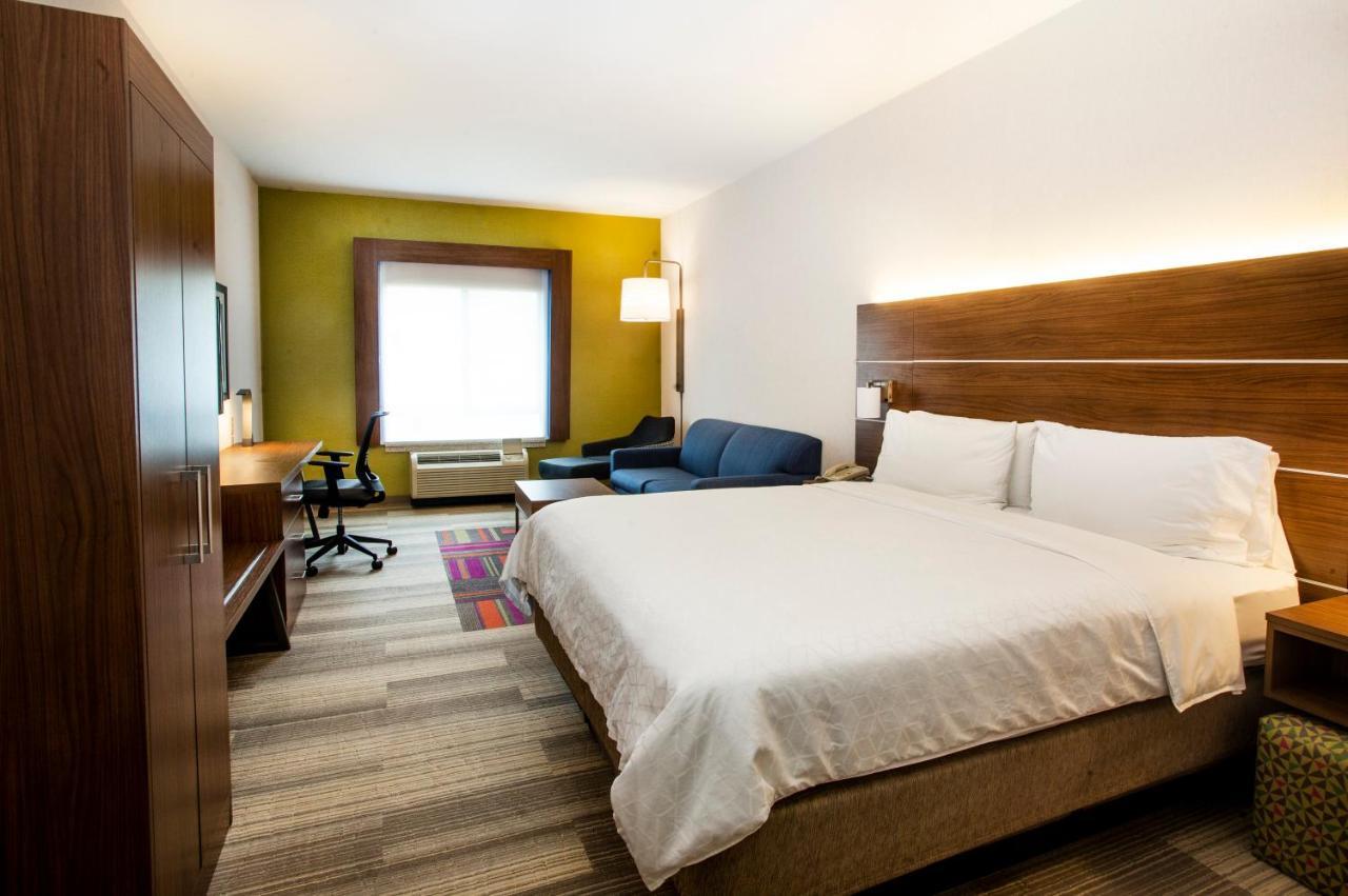 Holiday Inn Express Hotel & Suites Bethlehem Airport/Allentown Area, An Ihg Hotel Room photo
